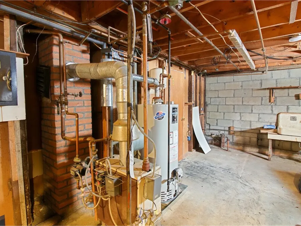 66 Hood Street Winooski VT 05404