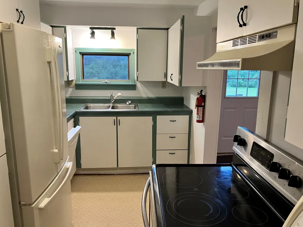 91 Clyde Street Newport City VT 05855