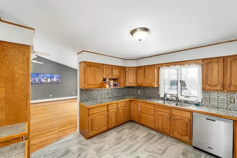 200 Pine River Path Effingham NH 03882