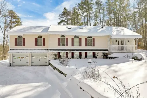 200 Pine River Path Effingham NH 03882