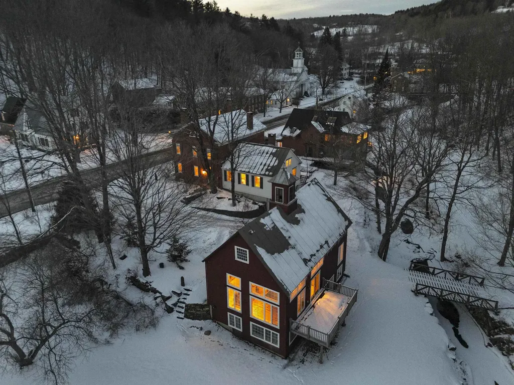4945 South Road Woodstock VT 05071