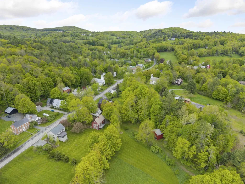 4945 South Road Woodstock VT 05071