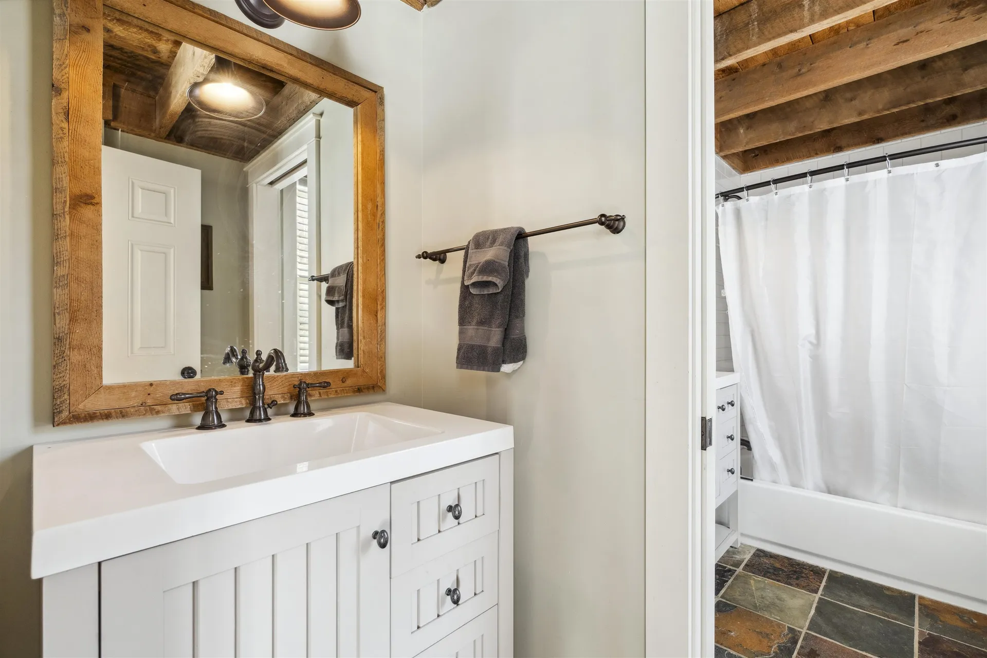 4945 South Road Woodstock VT 05071