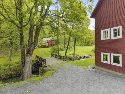 4945 South Road Woodstock VT 05071