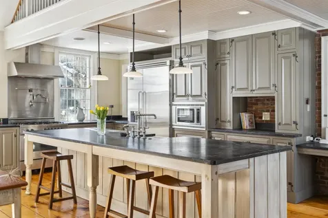 4945 South Road Woodstock VT 05071