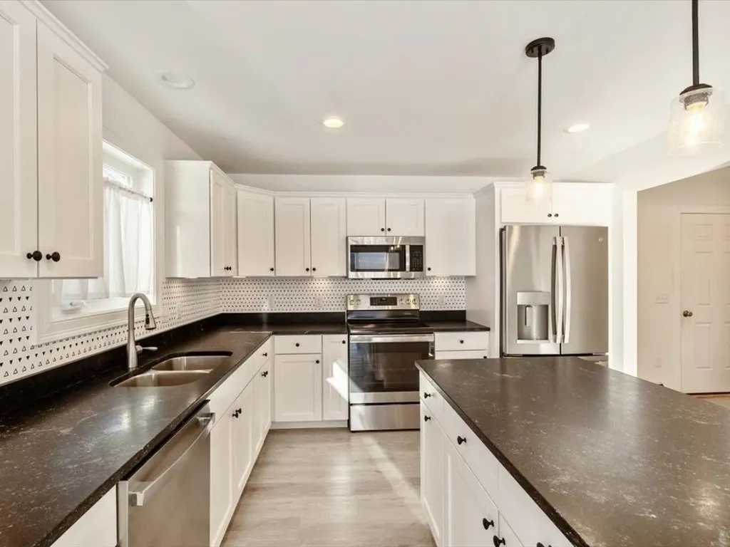 872 Harbor View Drive St. Albans Town VT 05478