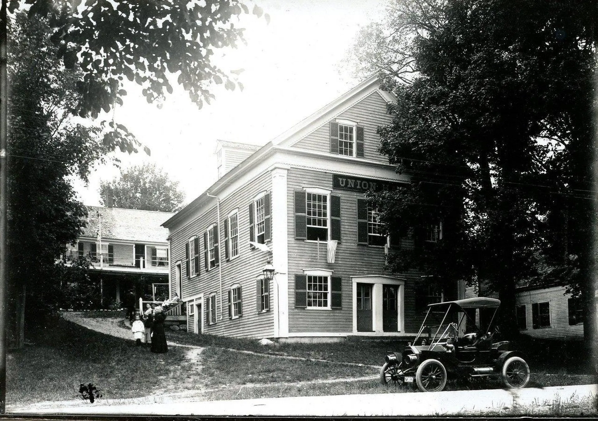 19 Main Street New Ipswich NH 03071