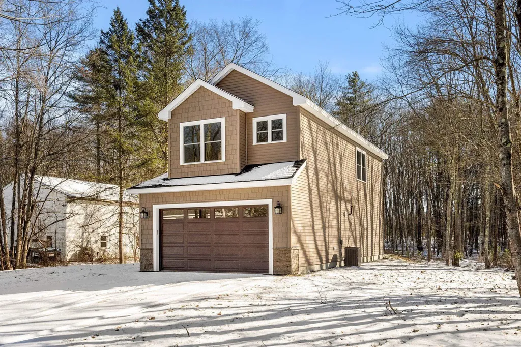 67 Bradstreet Lane Eliot ME 03903