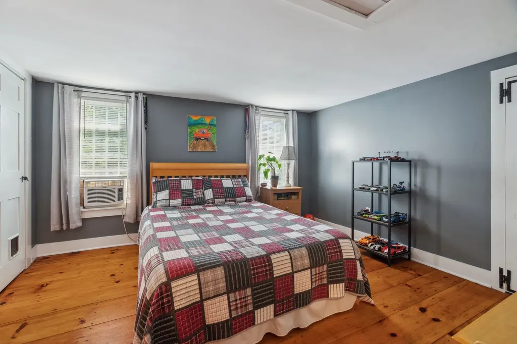 44 Upper Falls Road Weathersfield VT 05151