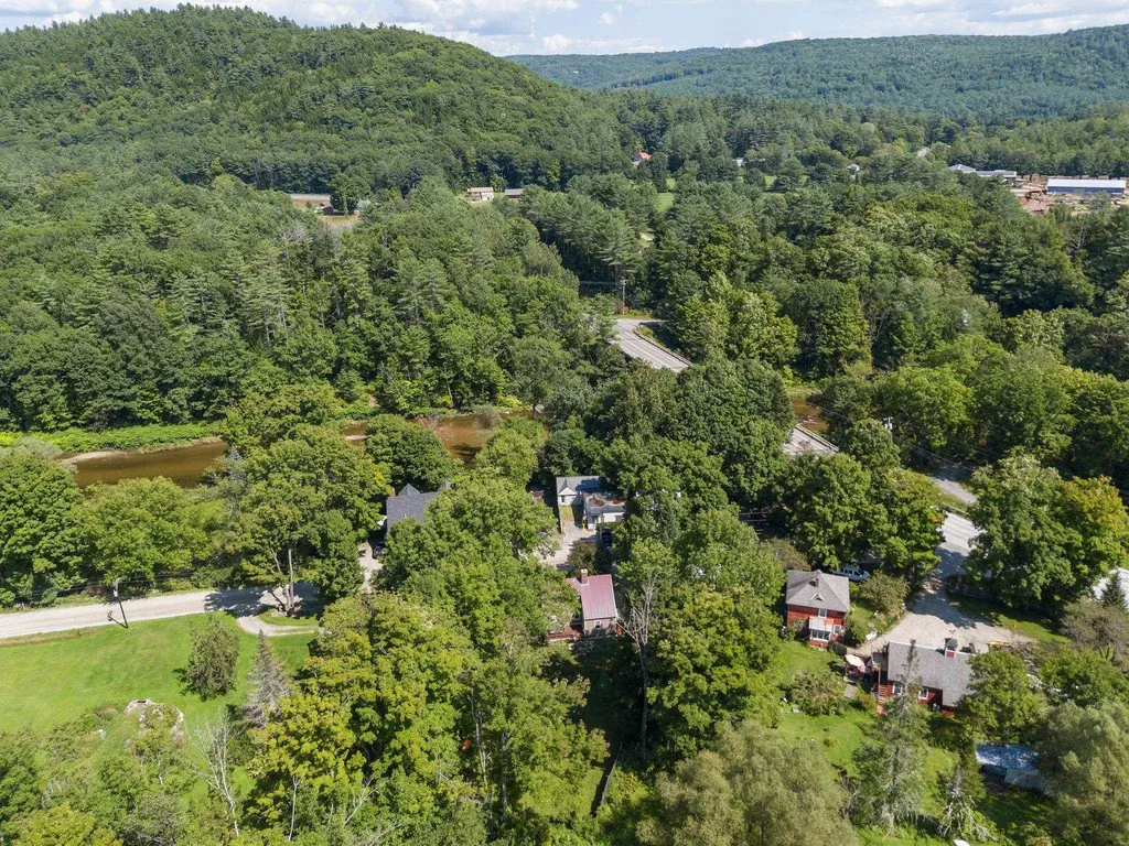44 Upper Falls Road Weathersfield VT 05151