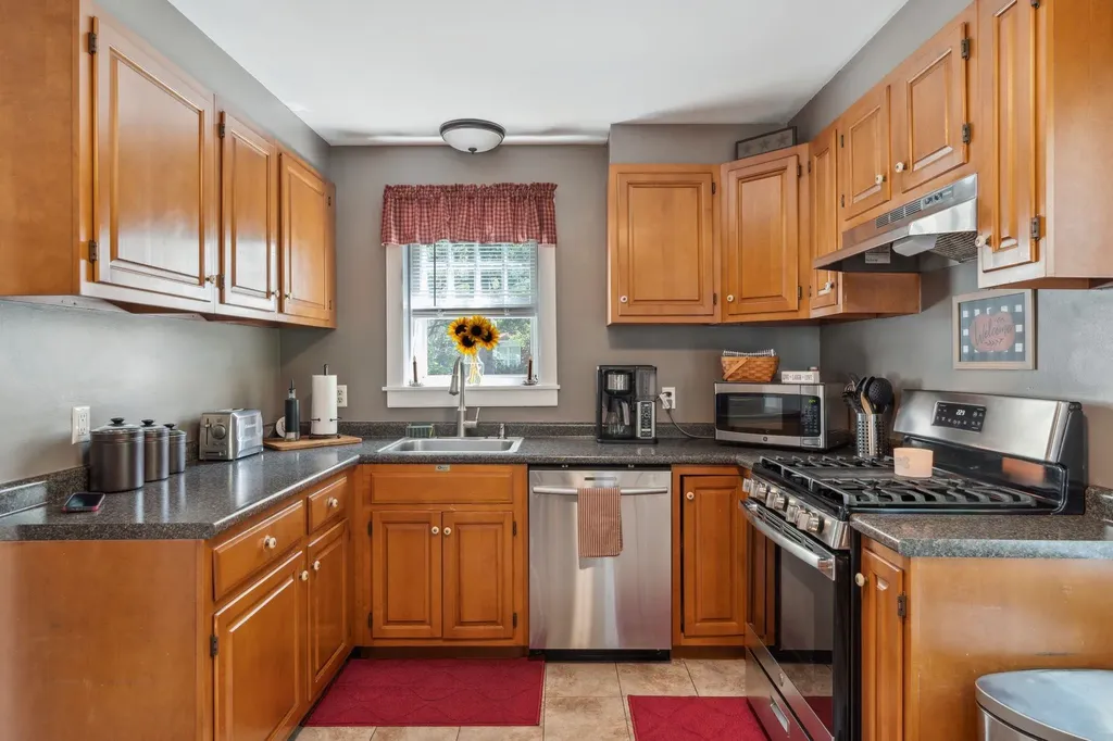 44 Upper Falls Road Weathersfield VT 05151