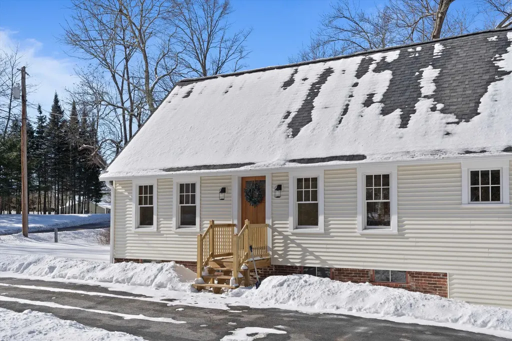 1191 Short Falls Road Epsom NH 03234