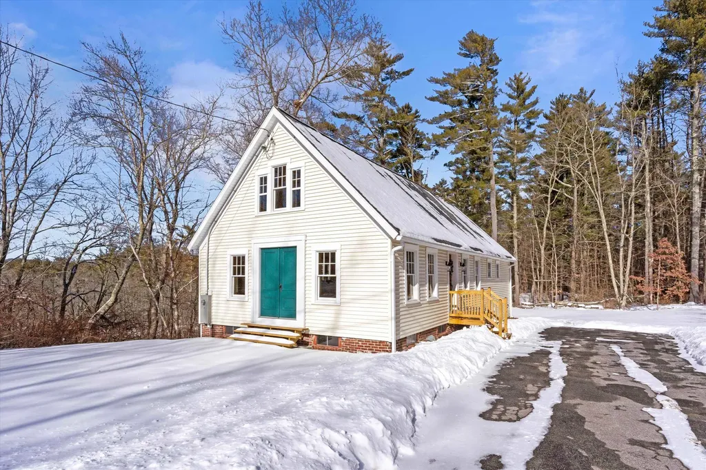 1191 Short Falls Road Epsom NH 03234