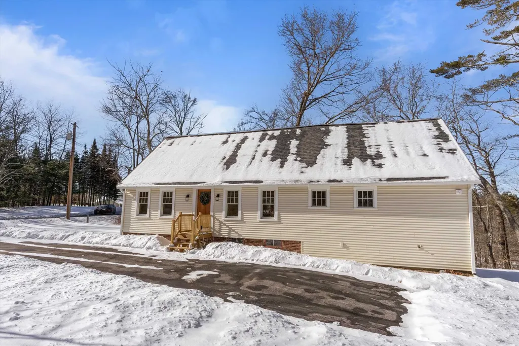 1191 Short Falls Road Epsom NH 03234