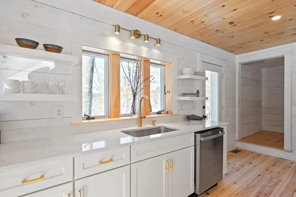 1191 Short Falls Road Epsom NH 03234