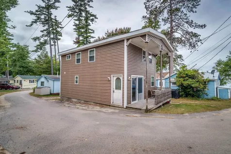 10 Breezy Point Gilford NH 03249