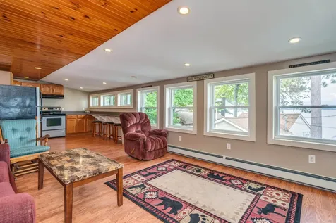 10 Breezy Point Gilford NH 03249