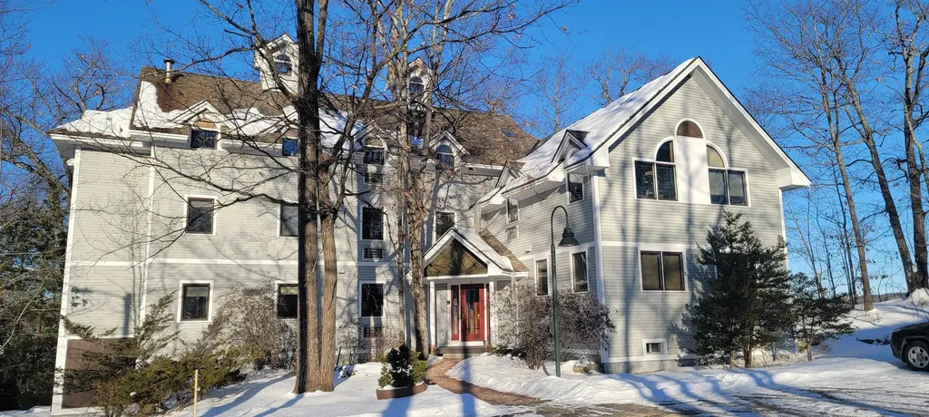 4 Stevens Avenue Meredith NH 03253