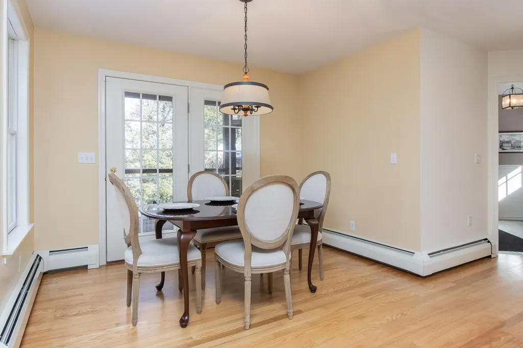 24 Stoneybrook Road Bow NH 03304