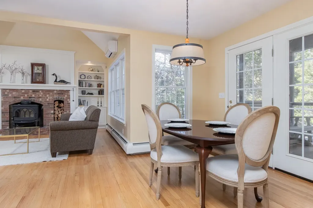 24 Stoneybrook Road Bow NH 03304