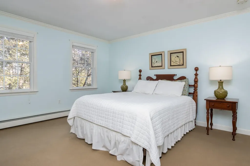 24 Stoneybrook Road Bow NH 03304
