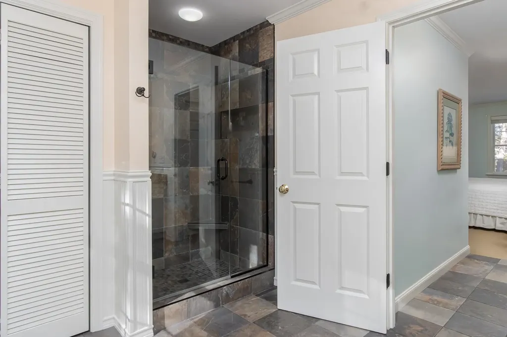 24 Stoneybrook Road Bow NH 03304