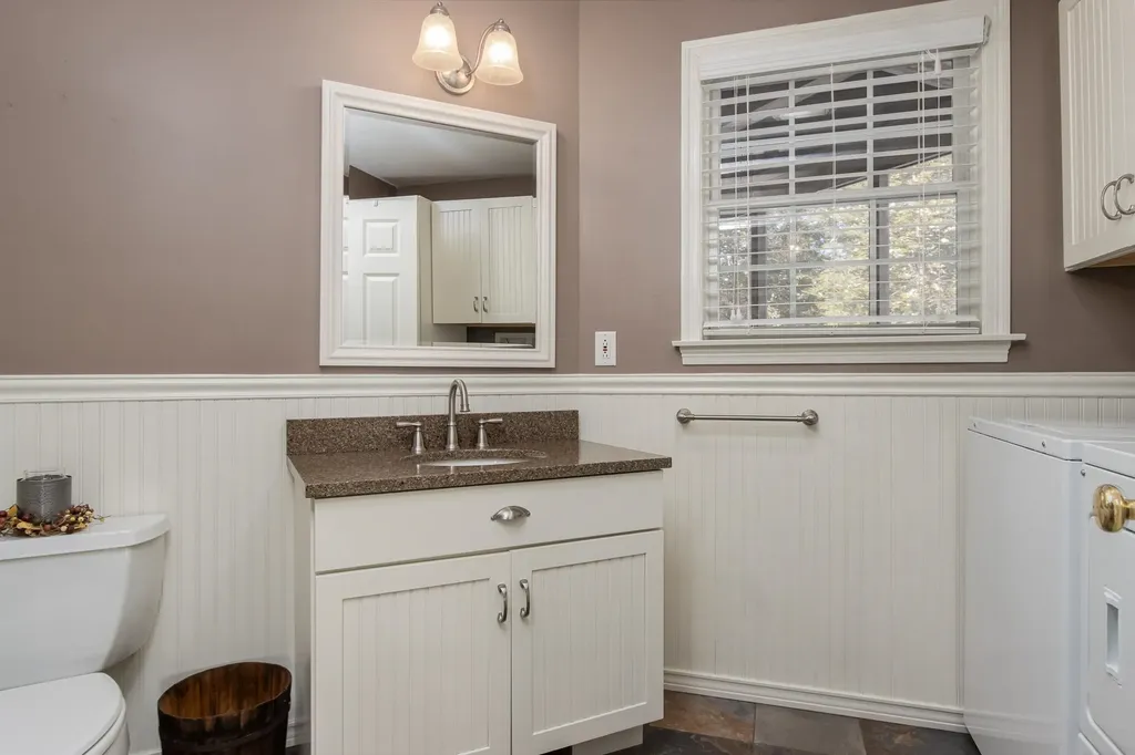 24 Stoneybrook Road Bow NH 03304