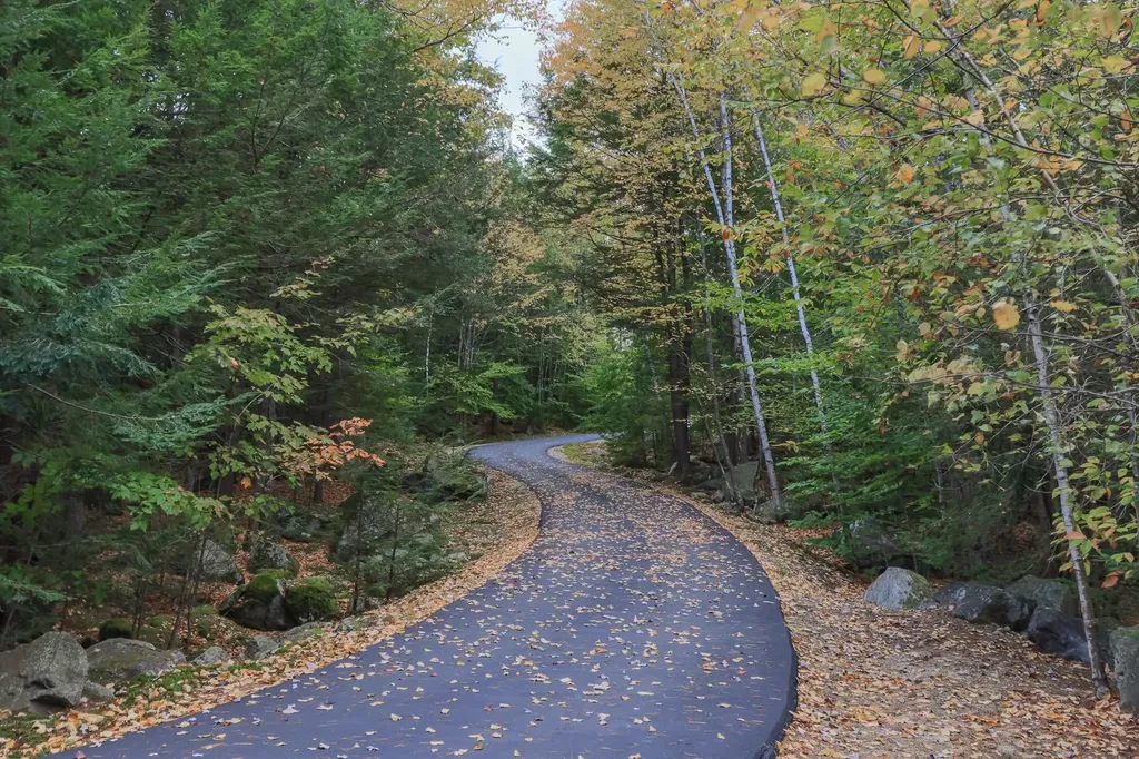 24 Stoneybrook Road Bow NH 03304