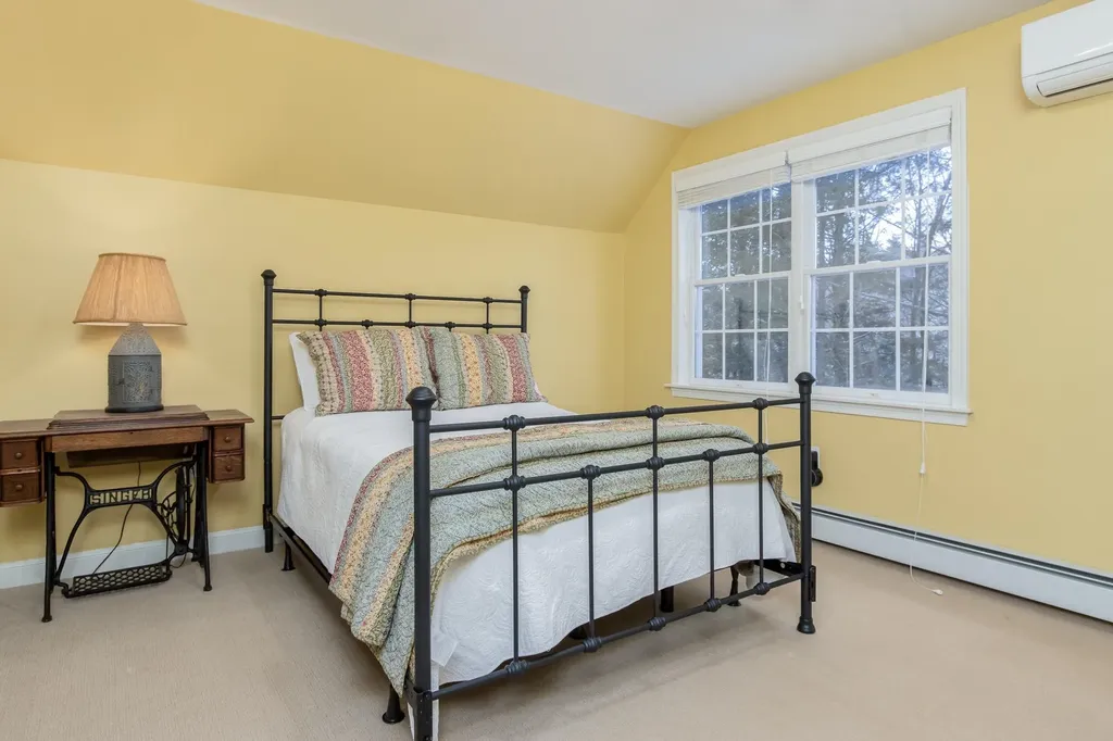 24 Stoneybrook Road Bow NH 03304