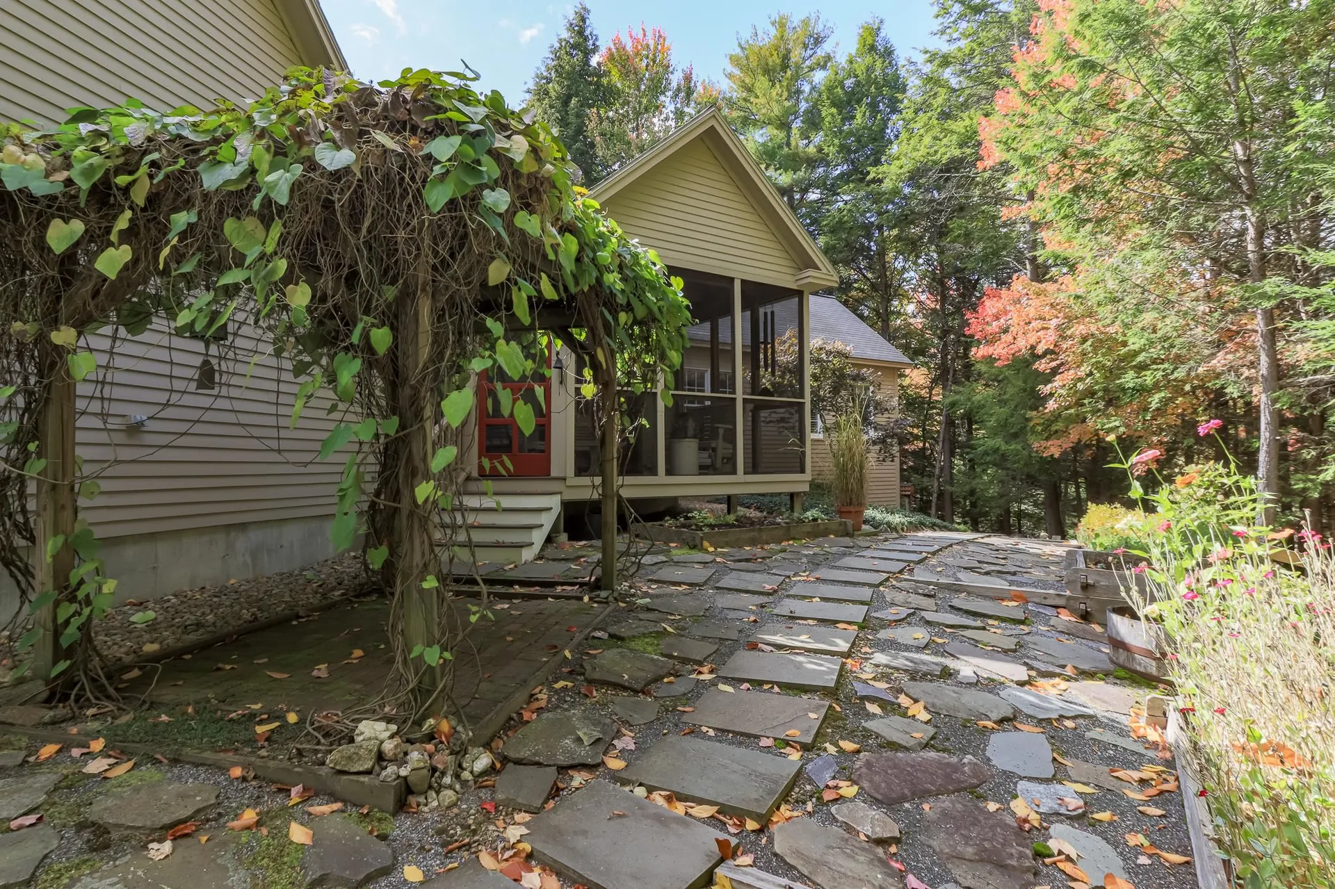 24 Stoneybrook Road Bow NH 03304