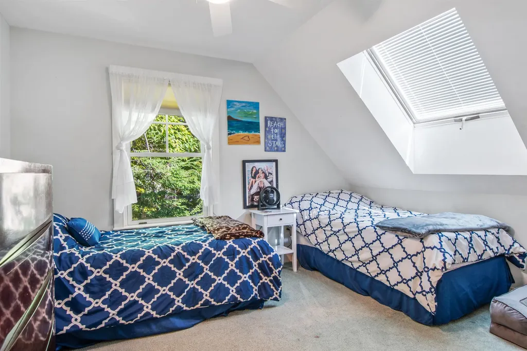 93 Lake Avenue Sunapee NH 03782