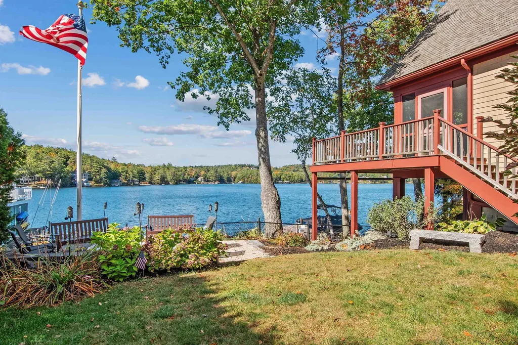 93 Lake Avenue Sunapee NH 03782
