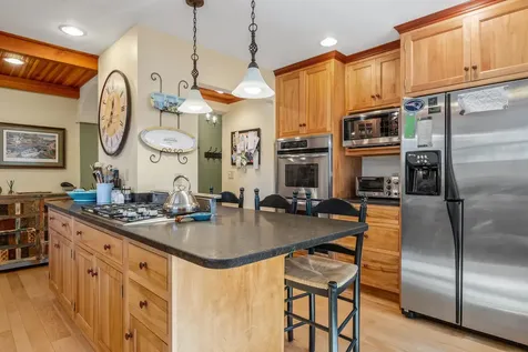 93 Lake Avenue Sunapee NH 03782