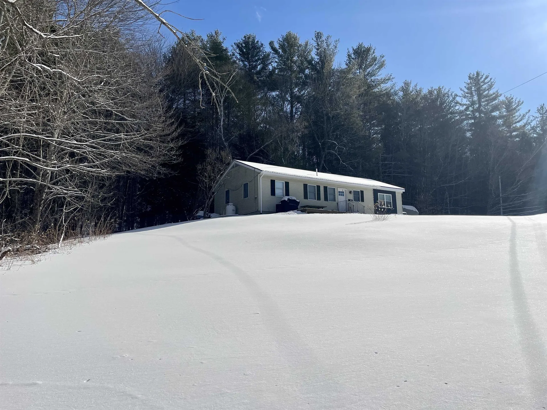 21 Deer Run Road Enfield NH 03748