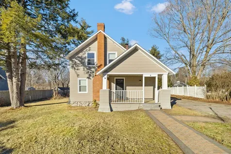 8 Davis Park Plaistow NH 03865