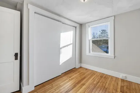 8 Davis Park Plaistow NH 03865