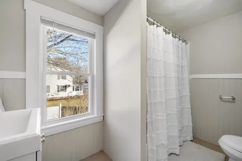 8 Davis Park Plaistow NH 03865