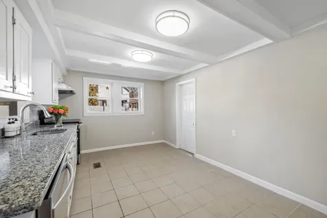 8 Davis Park Plaistow NH 03865