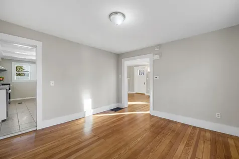 8 Davis Park Plaistow NH 03865