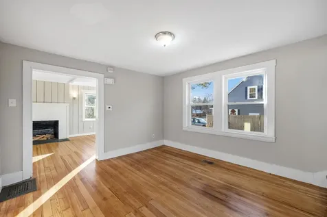 8 Davis Park Plaistow NH 03865