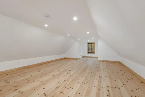 19 Stonehenge Circle Northfield NH 03276