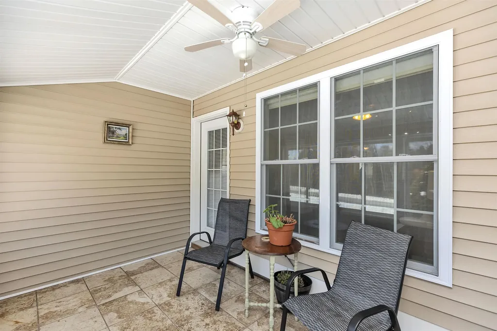 28 Owens Drive Swanzey NH 03446