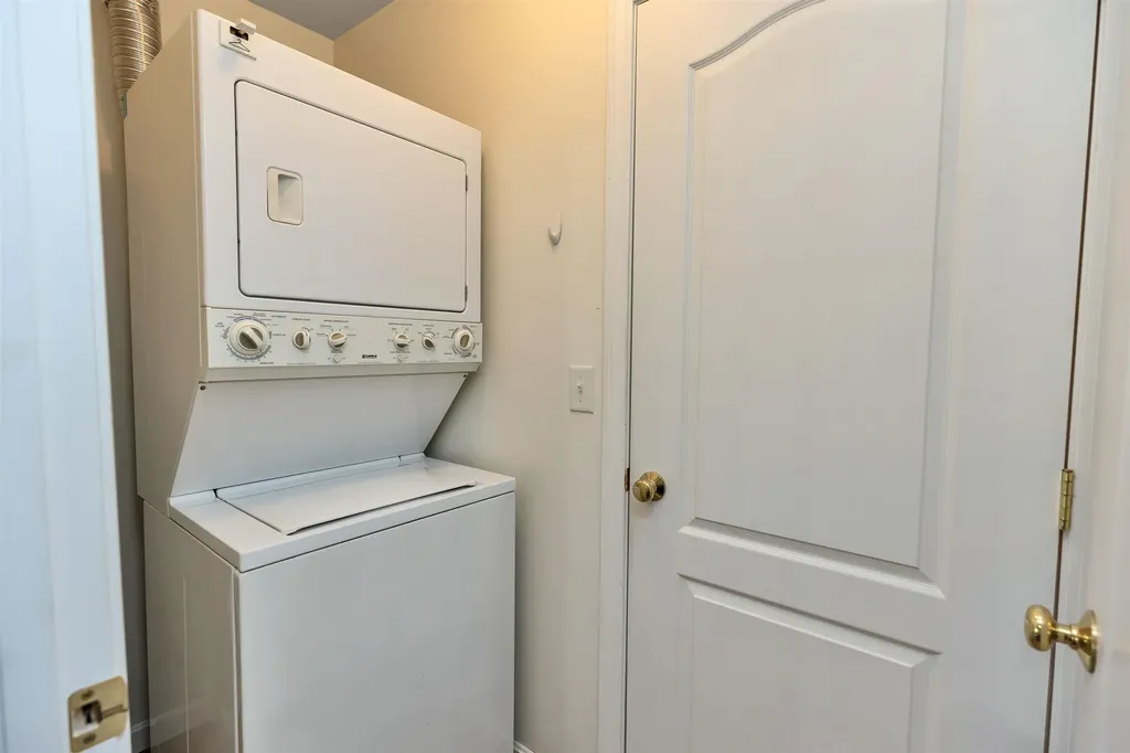 28 Owens Drive Swanzey NH 03446