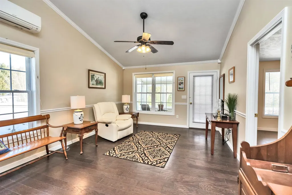 28 Owens Drive Swanzey NH 03446