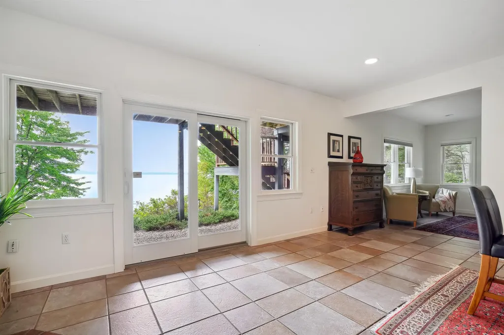 48 Eaglemere Road Tuftonboro NH 03816