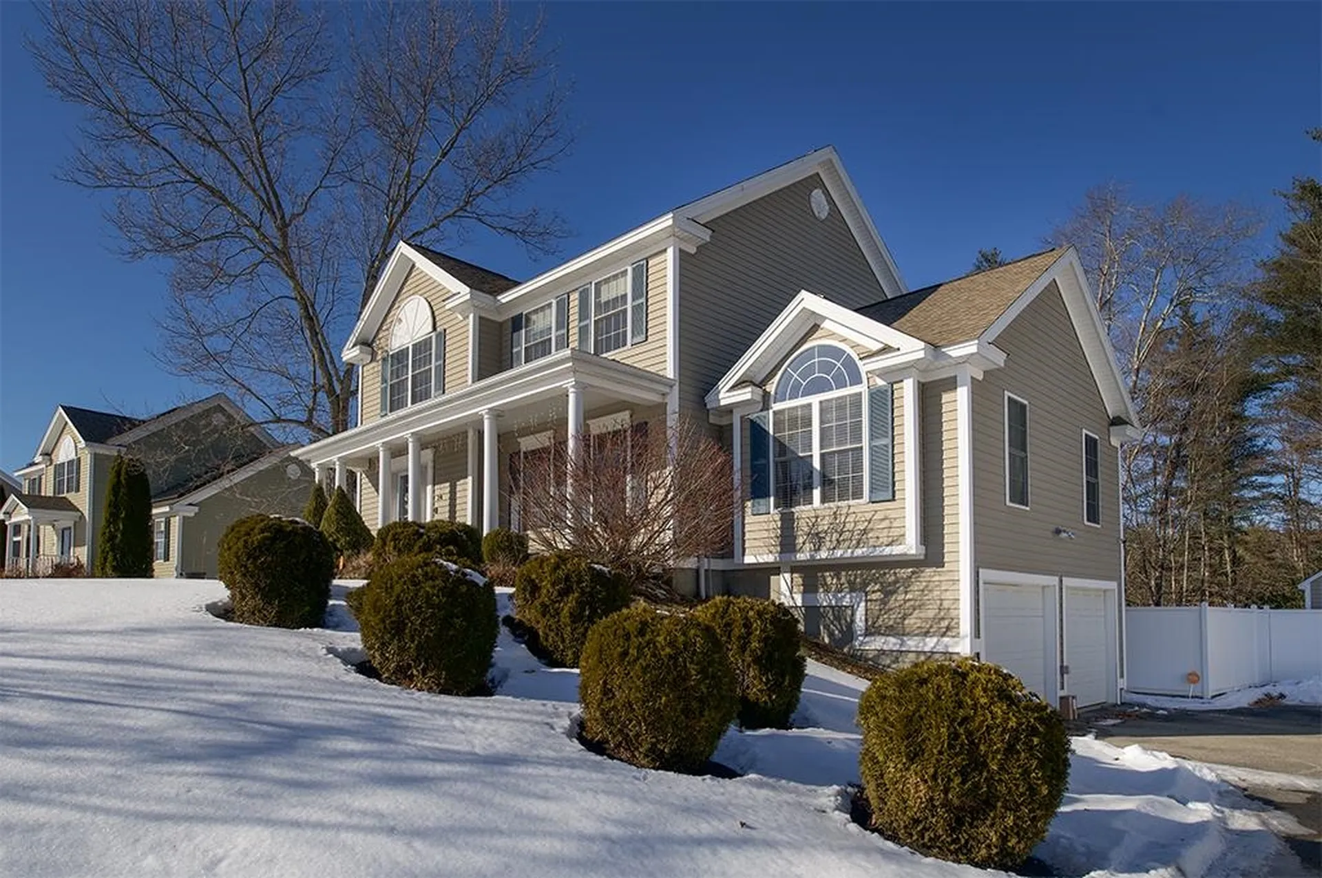 24 Pond Road Raymond NH 03077