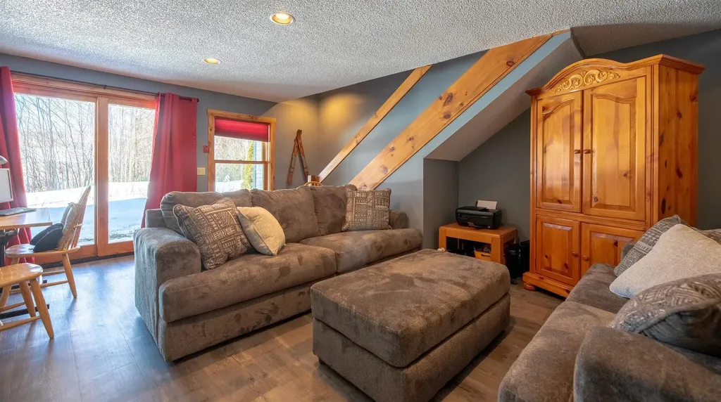 49C Greensprings Road Dover VT 05356