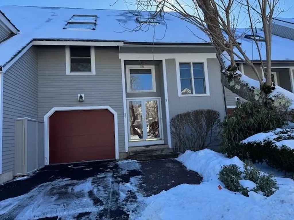 57 Green Heron Lane Nashua NH 03062