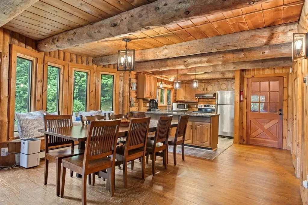 69 Chapin Lane Jamaica VT 05343