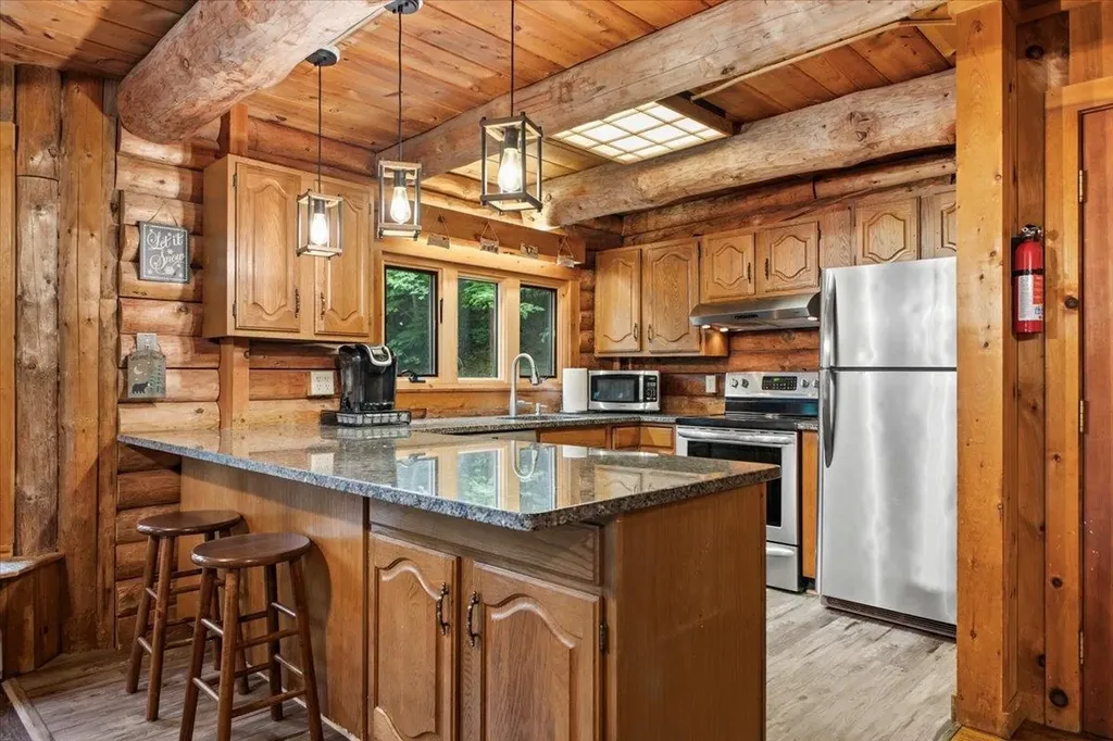 69 Chapin Lane Jamaica VT 05343